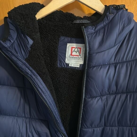 Avalanche Puffer Jacket Mens XL Fleece Lined Zip Pockets - Picture 3 of 7